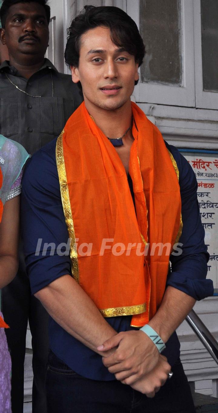 Tiger Shroff at Babulnath Temple