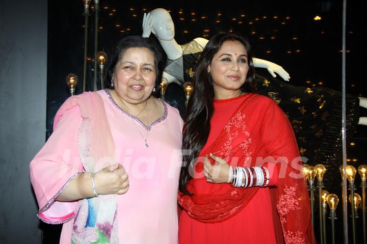 Rani Mukherjee and Pamela Chopra at theLaunch of India's First Cinema-inspired fashion brand Diva'ni