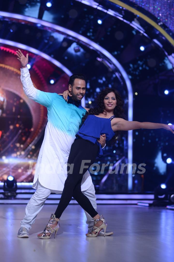 Andy with his choreographer Bhavini at the Launch of Jhalak Dikhhla Jaa Season 7