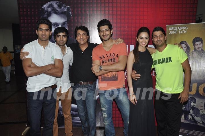 Fugly team attends Shiamak's show Selcouth finale