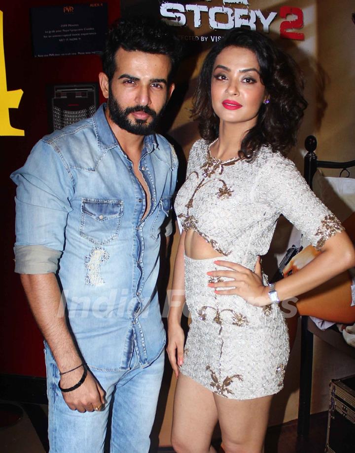 Jay and Surveen at the Hate Story 2 Trailer Launch