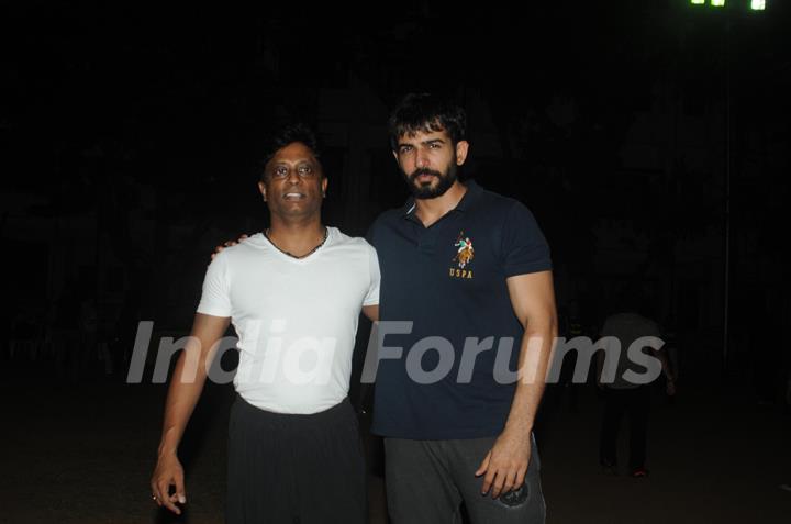 Jay Bhanushali at the Cricket Match between Singers and the Cast of 'Desi Katte'