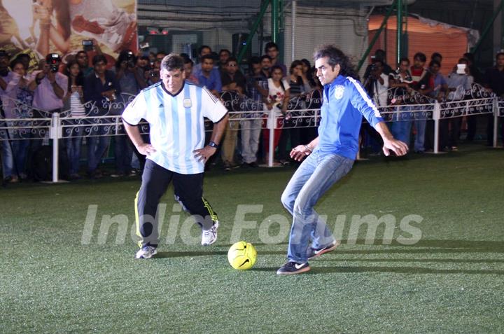 Arif and Imtiaz Ali bond over football