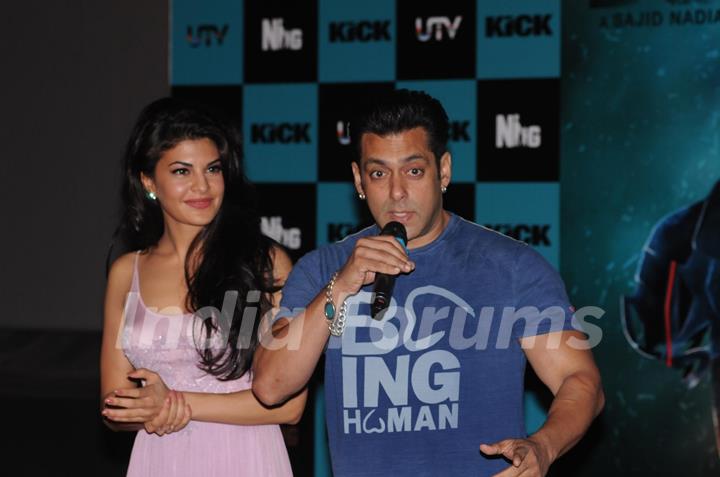 Salman and Jacqueline at the Song launch of 'Kick'