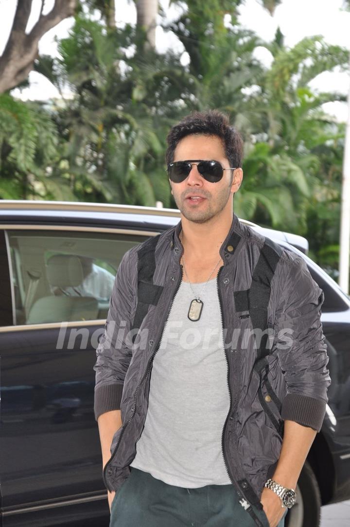 Varun snapped at his way to Indore for HSKD promotions