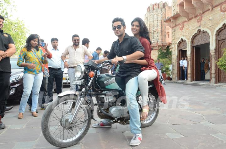 Armaan and Deeksha's journey to Jaipur.