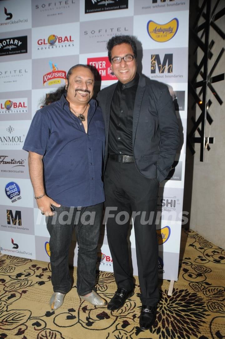 Leslie Lewis with Talat Aziz at the Music Mania Event
