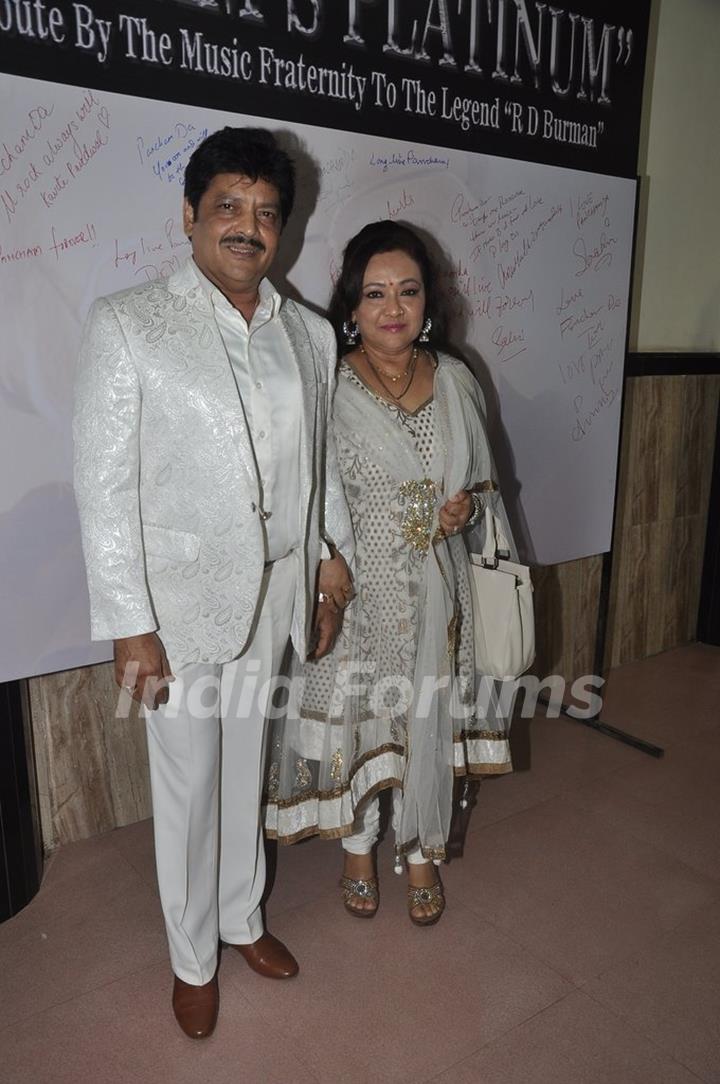 Udit Narayan and his wife pays a tribute to R.D. Burman