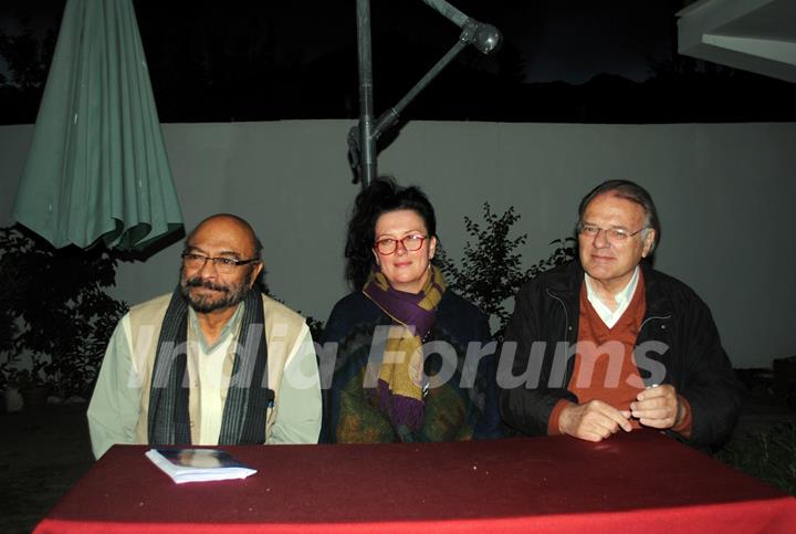 Govind Nihalani with Foreign Delegates