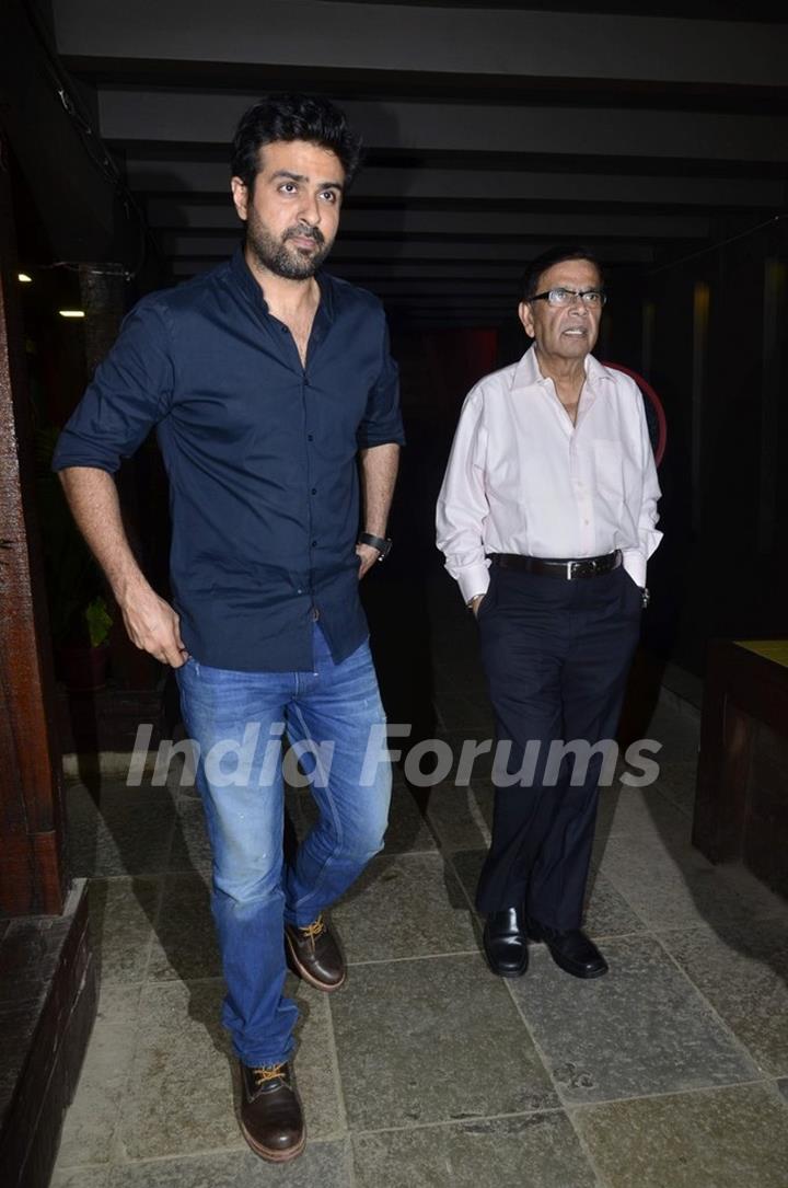 Harman Baweja too was at the private dinner for Bipasha's Father