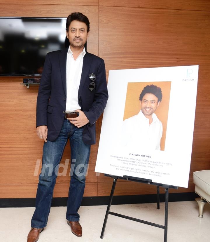 Irrfan Khan Unveils Abaran's Seasons Collection of Platinum Jewellery for Men