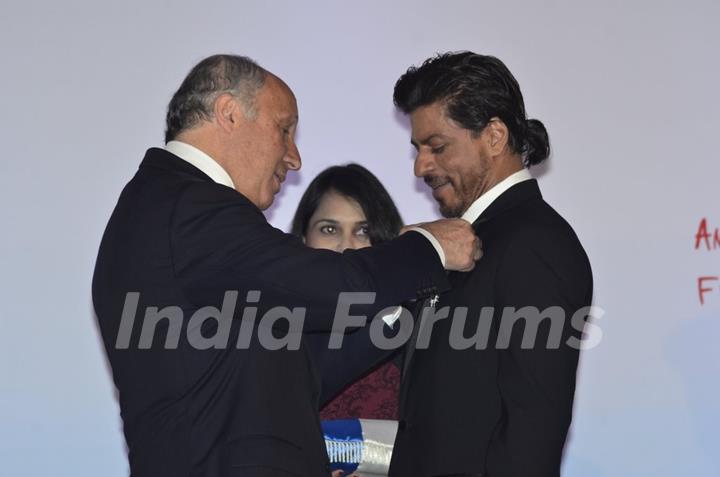 Shahrukh Khan honoured by the French Government with the Chevalier de la Legion D'honneur