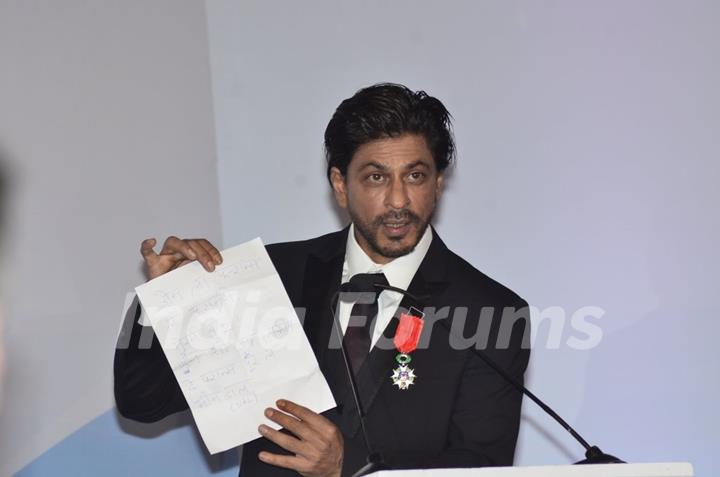 Shahrukh Khan shows his honour by the French Government