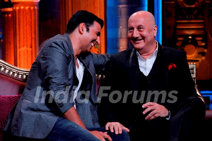 Akshay Kumar with Anupam kher