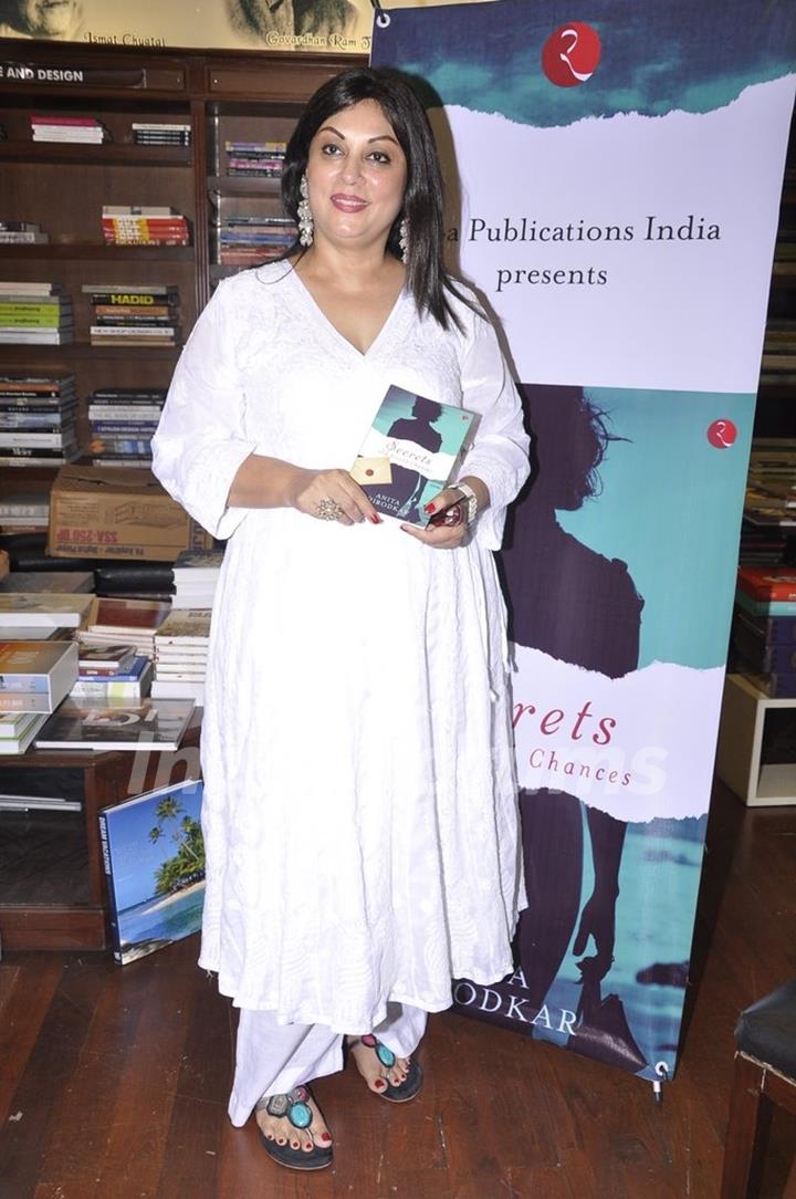 Maria Gorreti at Anita Shirodkar's book &quot;Secrets&quot; launch