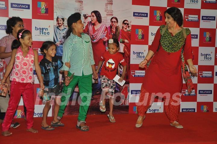 Vidya Balan performing with her little fans at the promotions of Bobby Jasoos at R City Mall