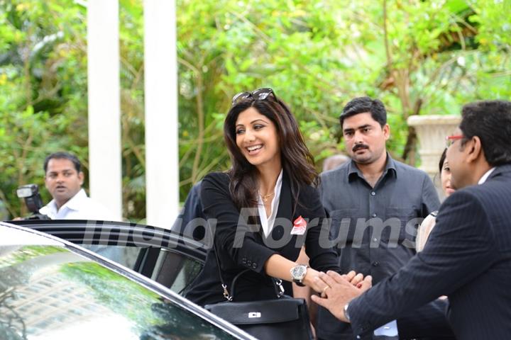 Shilpa Shetty arrives at Launch of Satyug Gold