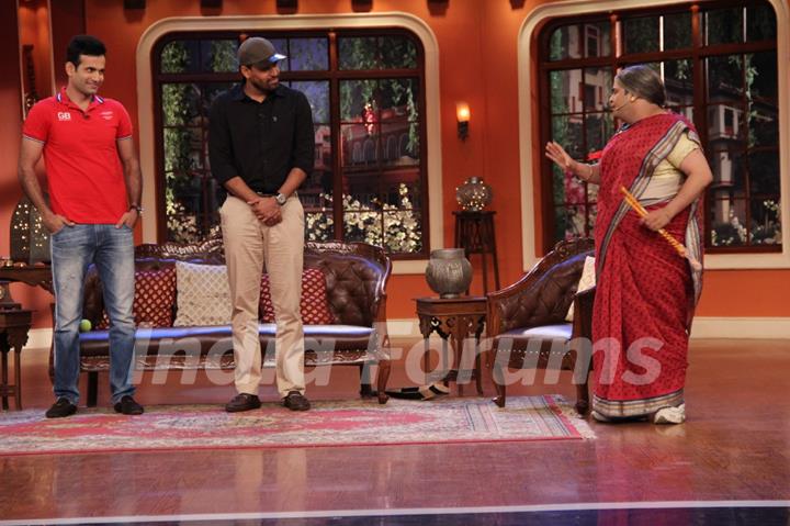 Irfan and Yusuf Pathan on Comedy Nights with Kapil