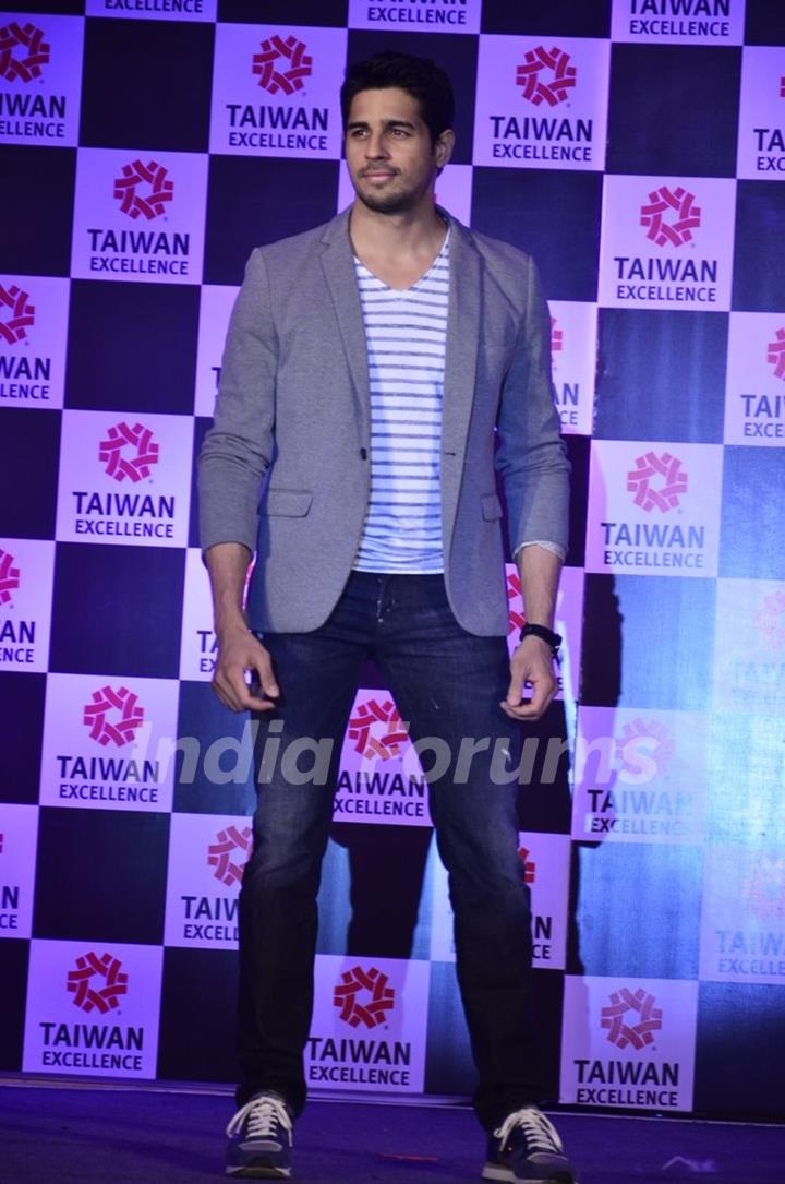 Sidharth Malhotra poses for the camera at Taiwan Excellence launch