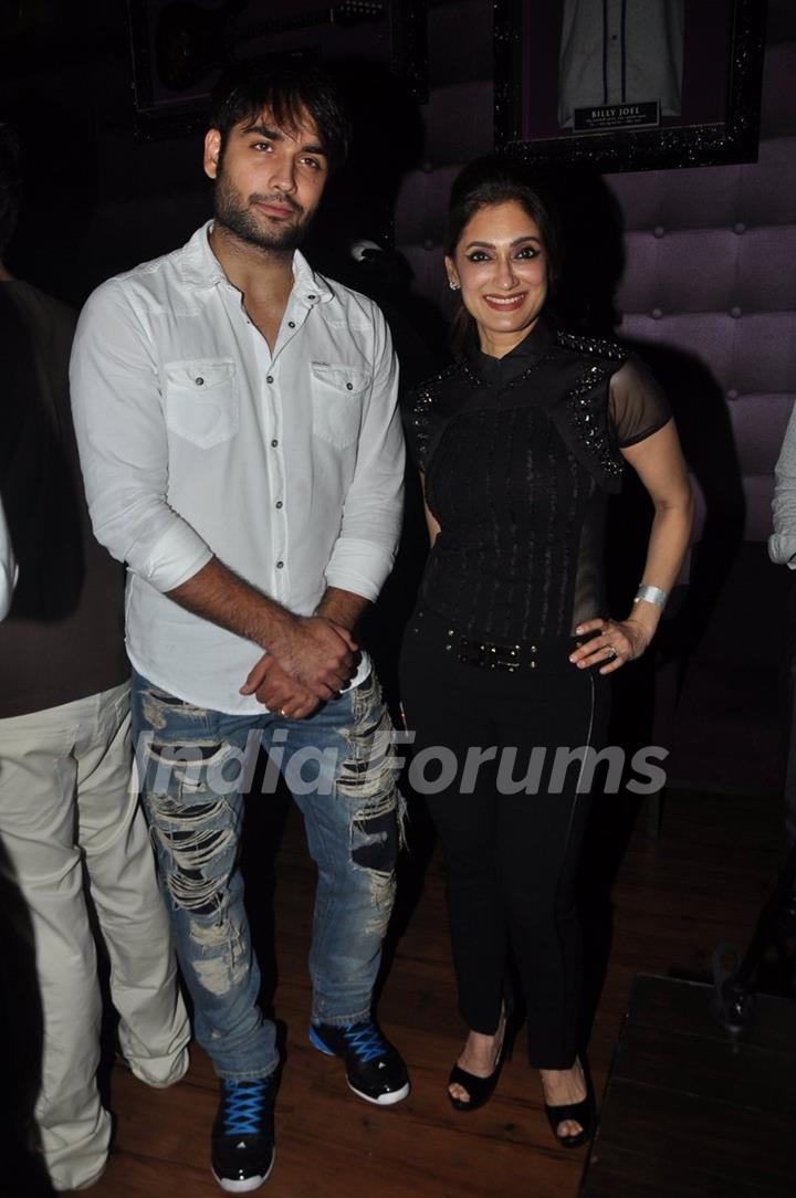 Vivian Dsena with Lucky Morani at Hard Rock Cafe