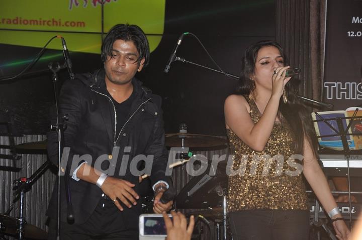 Ankit Tiwari performing at his Live Concert