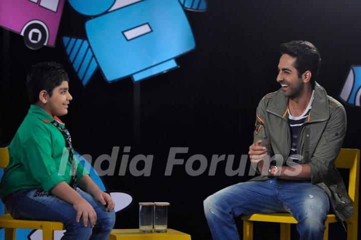 Ayushmann Khurrana enjoys a joke on Captain Tiao