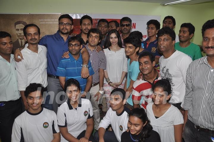 Cast of Desi Kattey with the students of shooting club at the Promotions