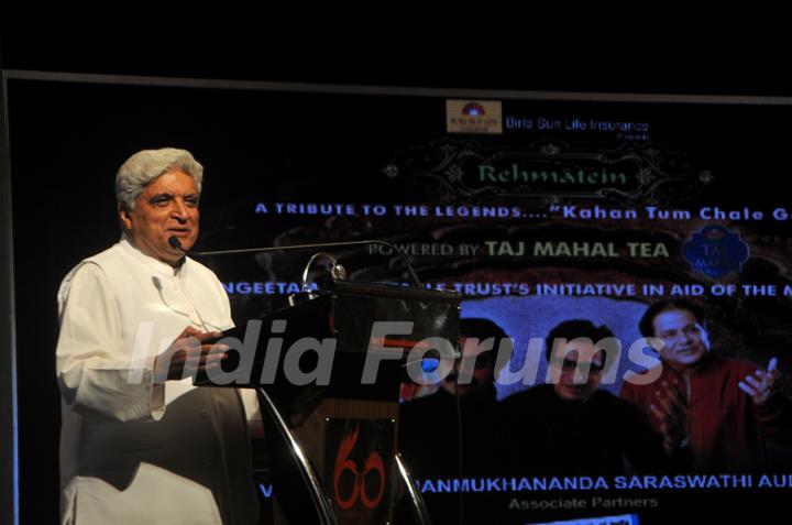 Javed Akhtar was seen addressing the audience at Rehmatein