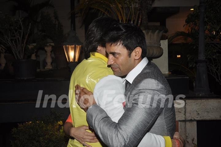 Armaan Kohli was seen giving Sangram Singh a hug at his Birthday Bash