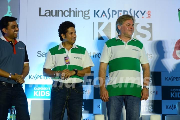 Sachin Tendulkar and Eugene Kaspersky at the launch of Kaspersky Kids Awareness Program