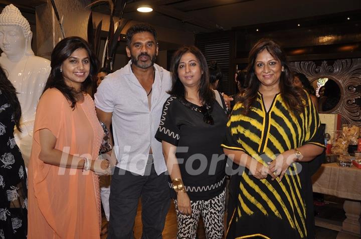 Suniel Shetty with friends at Get-to-gather