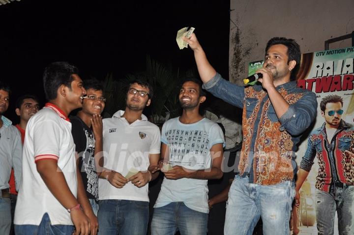 Emraan Hashmi sells tickets for the Promotion of Raja Natwarlal