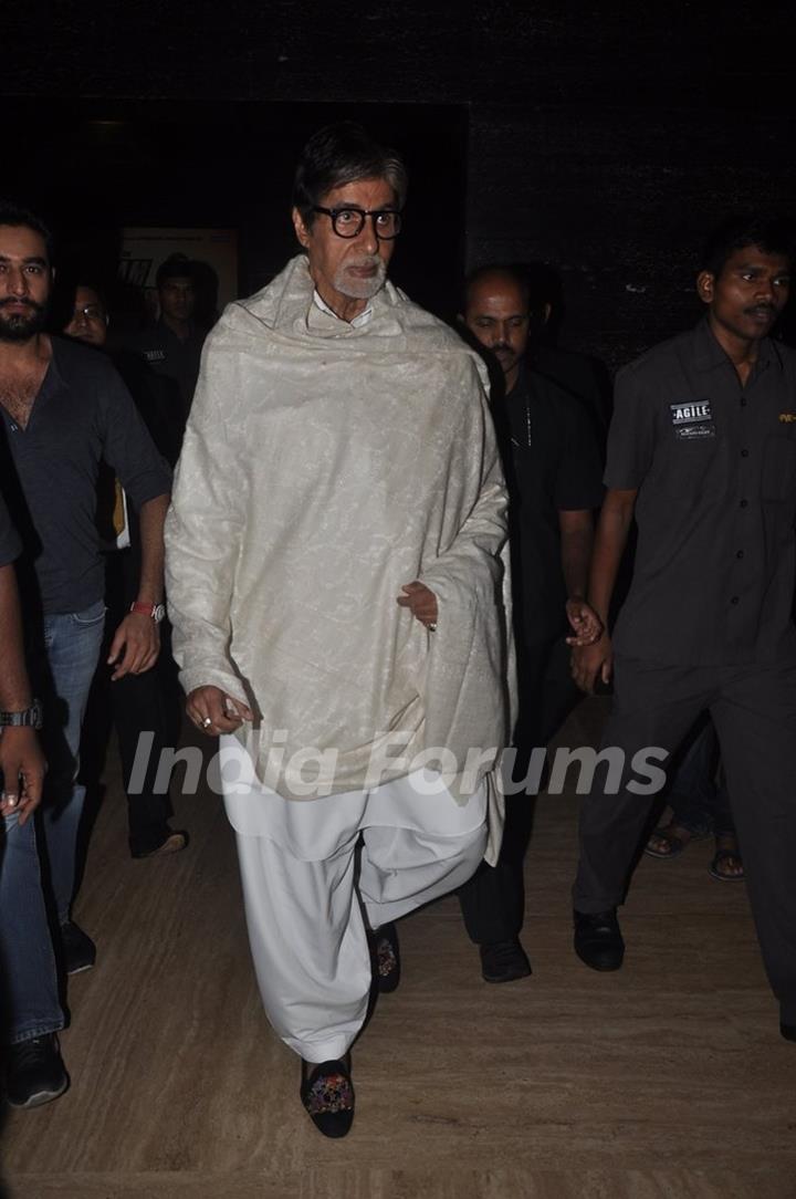 Amitabh Bachchan arrives at the launch of Shekhar Ravjiani's Hanuman Chalisa Album