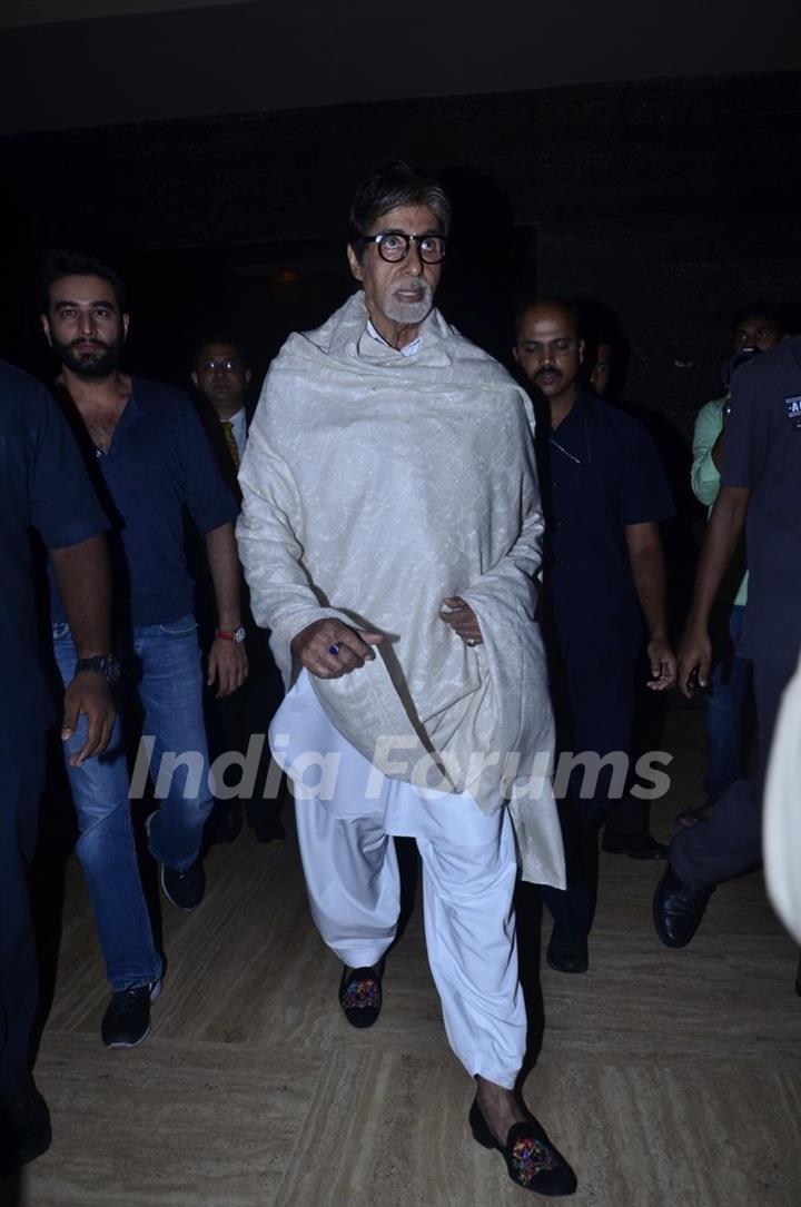 Amitabh Bachchan arrives at the launch of Shekhar Ravjiani's Hanuman Chalisa Album
