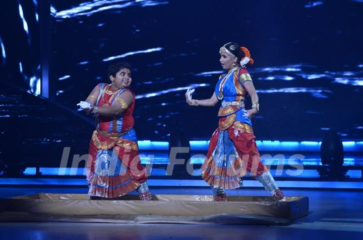 Akshat Singh performs on Jhalak Dikhla Jaa