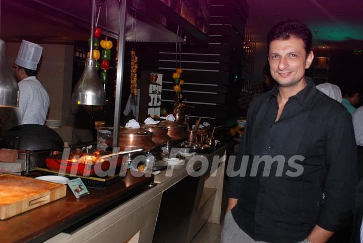 Rushad Rana was spotted at Lucknow Food Fest