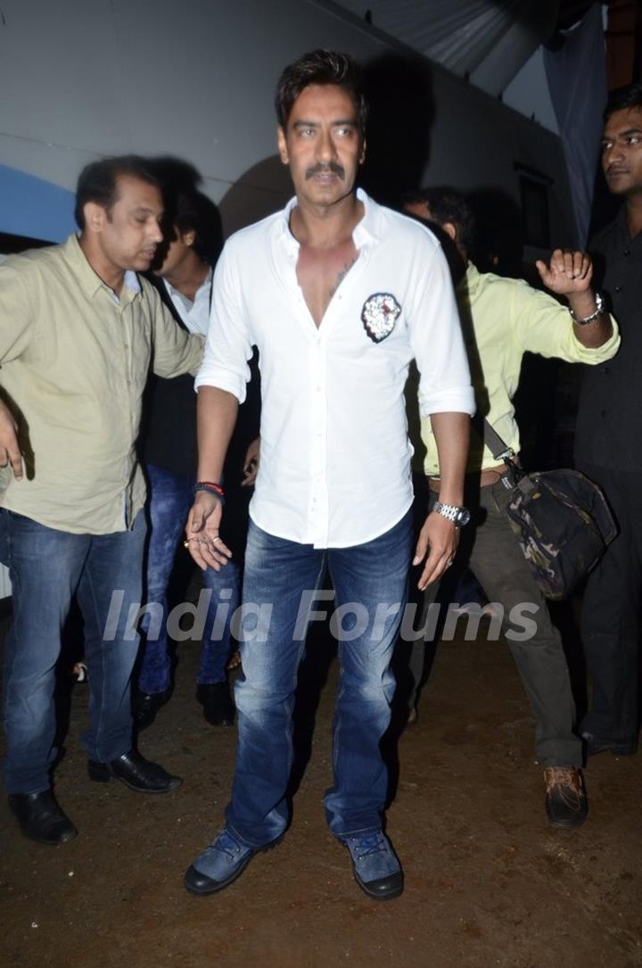 Ajay Devgn was spotted entering the sets of Comedy Nights With Kapil
