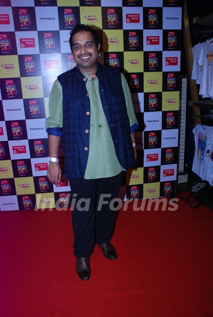 Shankar Mahadevan was seen at the Mirchi Top 20 Awards