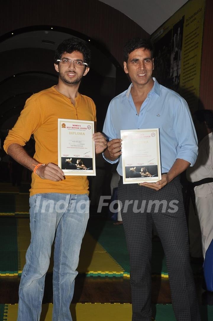 Akshay Kumar and Aditya Thackeray at Women's Self Defence Event