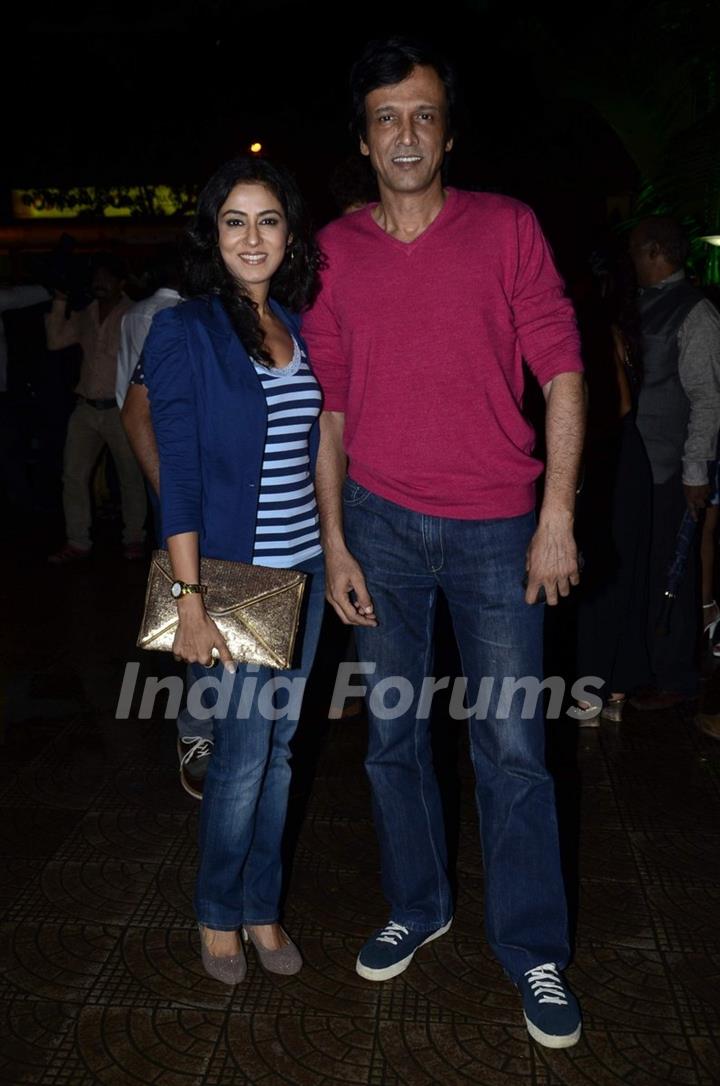 Kay Kay Menon with his wife at the Premiere of Makrand Deshpande's Saturday Sunday