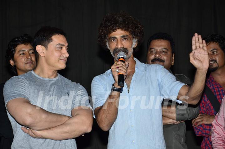 Makrand Deshpande addressing the audience at the Premiere of Saturday Sunday