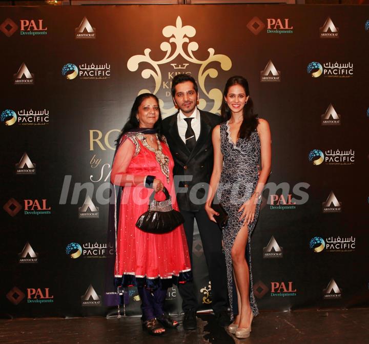 Nitin Mirani with guests at the Launch of The King Khan's &quot;Royal Estate&quot;