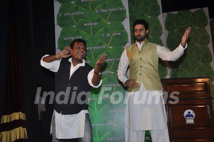 Abhishek Bachchan follows some rituals of the Yuvak Biradri at its 40th Anniversary