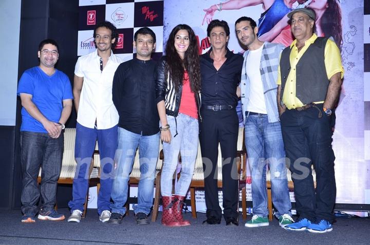 Shah Rukh Khan poses with the team of Mad About Dance