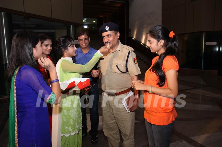 Shastri Sisters celebrate Rakshabandhan with the Delhi Police Force