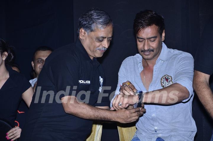 Ajay Devgn was gifted a watch at the Promotions of Singham Returns