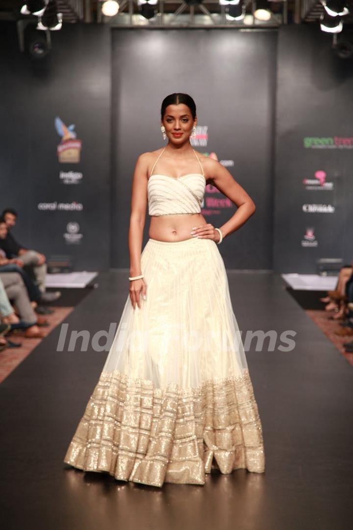 Mugdha Godse walks the ramp at Bangalore Fashion Week Day 3