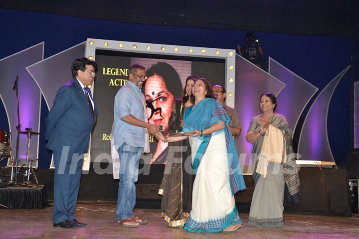 Nana Patekar felicitated at the AIM Mumbai International Short Film Festival - 2014