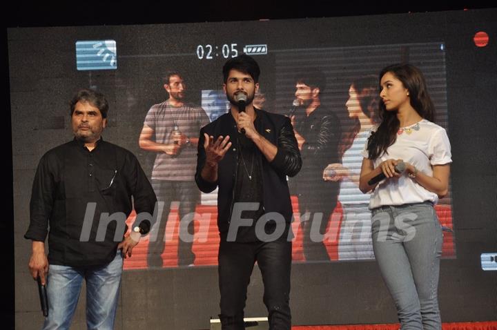 Shahid Kapoor addresses the students at the Promotion of Haider