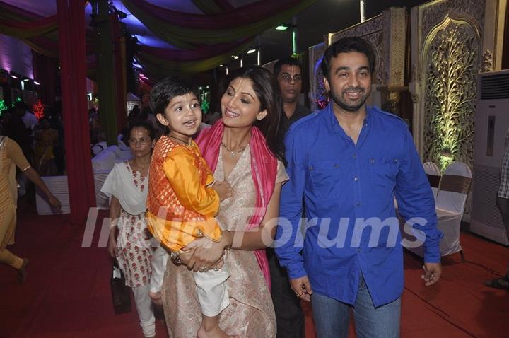 Raj Kundra with Shilpa Shetty and their son at Isckon Temple on Janmashtami